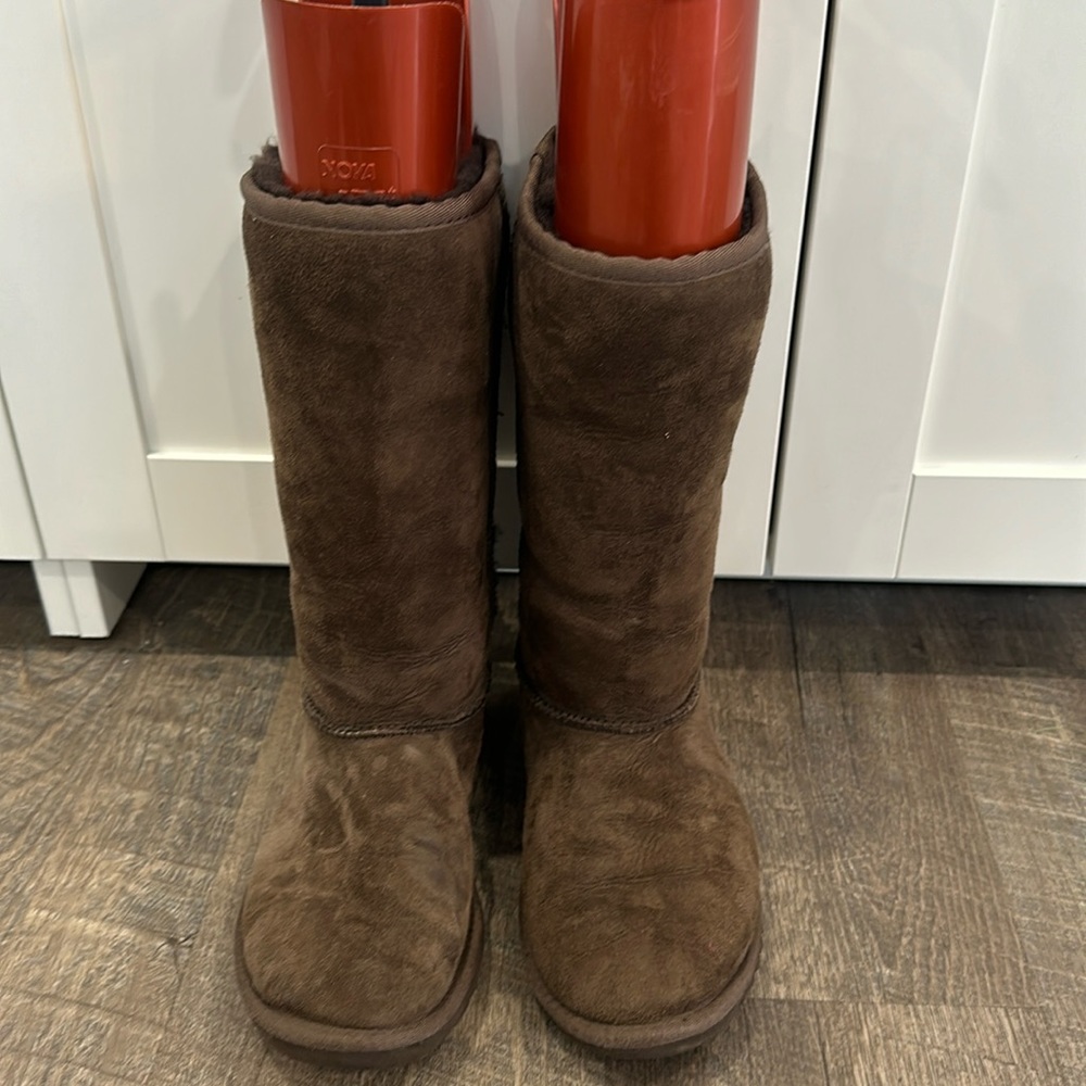 Brown Uggs Sz 5